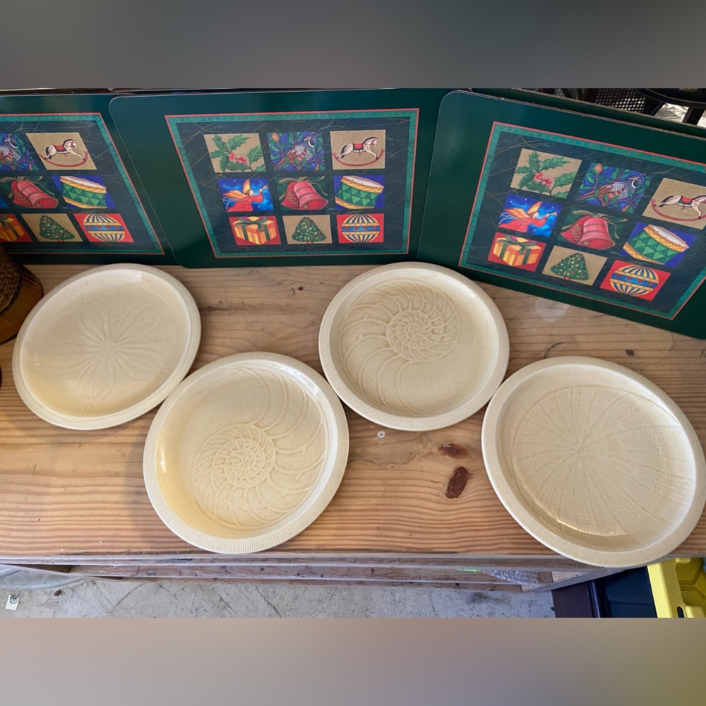 Set of 4 Franciscan Sea Sculptures Dinner Plates